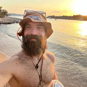 Leon Papazianis profile