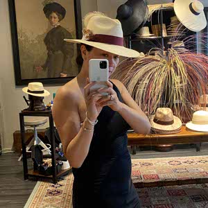 Jill Agnew profile
