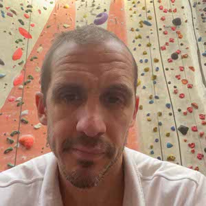 Ryan Jones profile