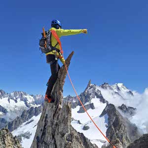 Alasdair Stennett profile