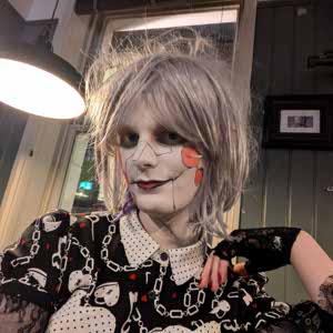 Zoey Earnshaw profile