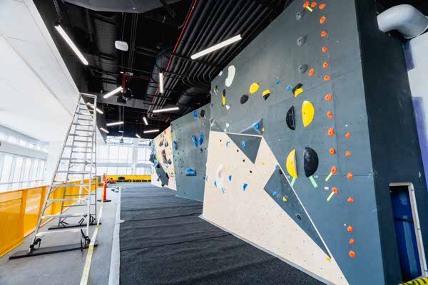 Grand Opening Climbing Challenge