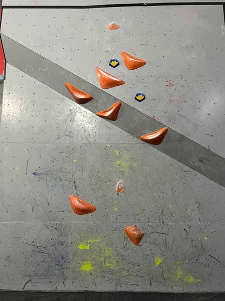 Bloc 1 - Dorito Mountain