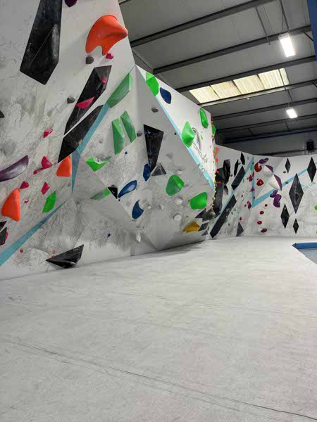 Boulder UK Comp Wall 24th April